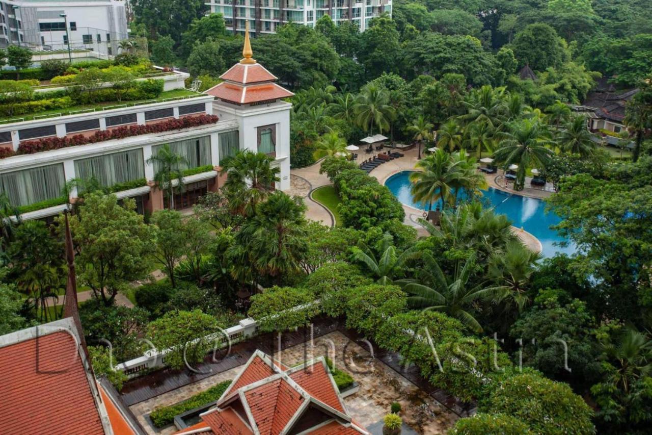 The Astra Chiang Mai Apartment Bagian luar foto