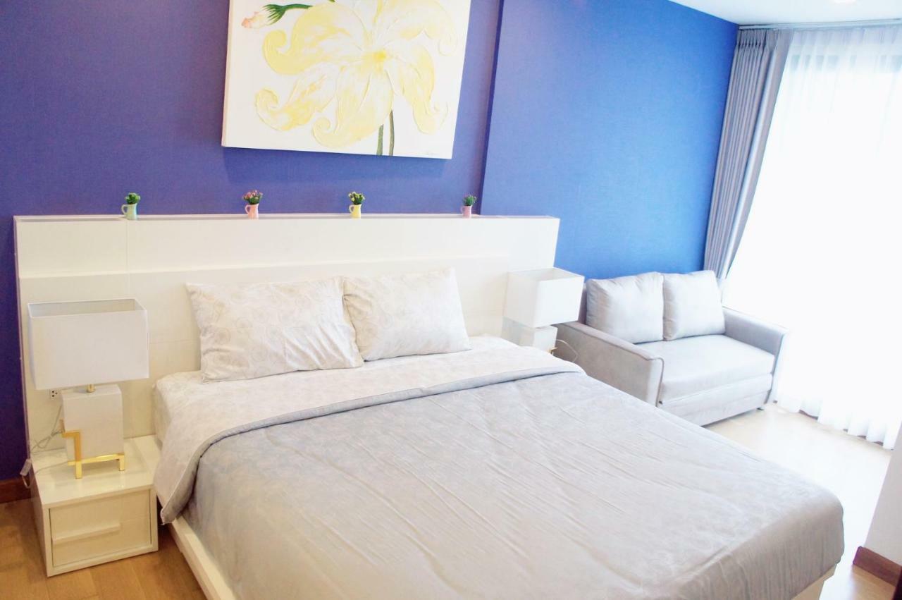 The Astra Chiang Mai Apartment Bagian luar foto